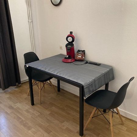 Studio Central Cosy Proche Gare Ruffec  Εξωτερικό φωτογραφία